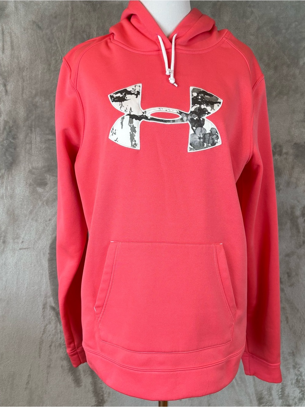 Under Armour Semi-Fitted Hoodie Women's L - Sweatshirt Pink Embroidered